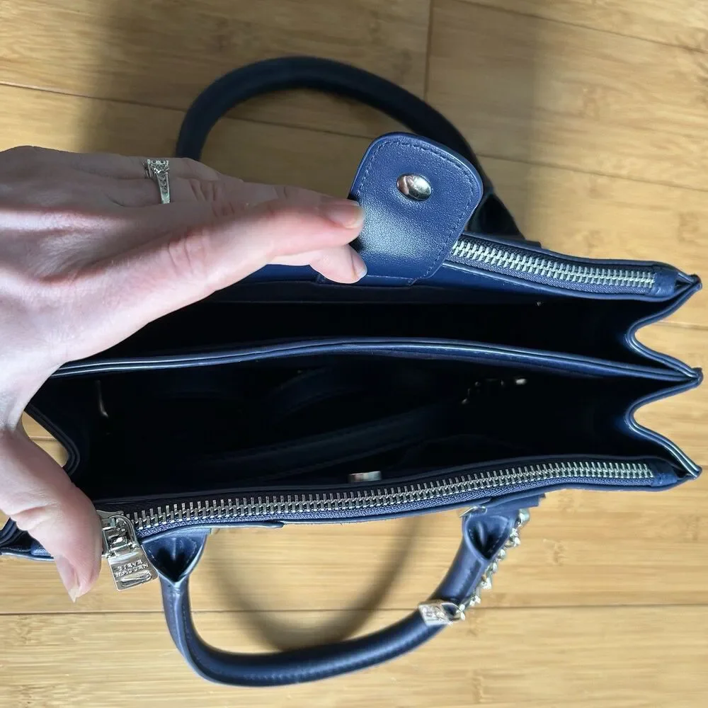 Steve Madden Navy Blue Shoulder Crossbody Bag Purse Small Gold Heart Keychain